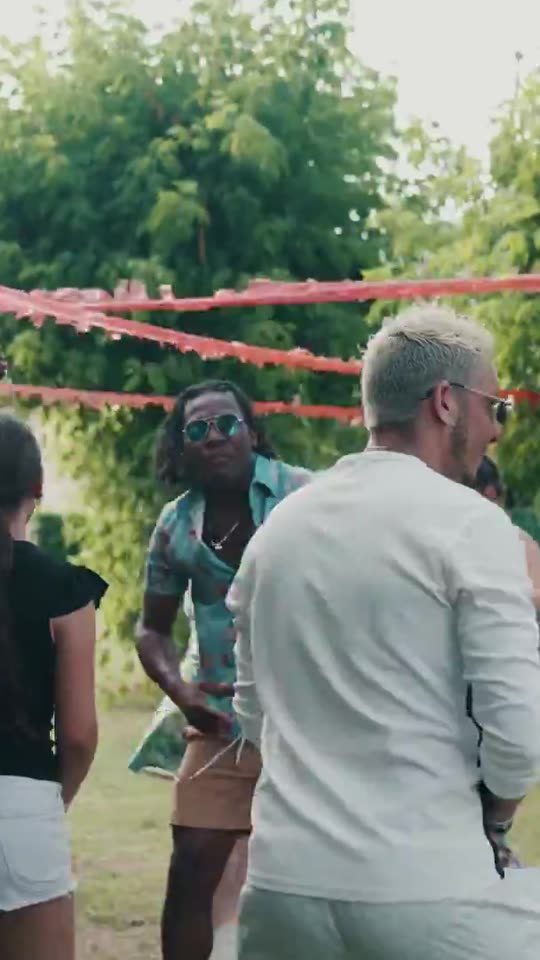 Fiesta en un jardín